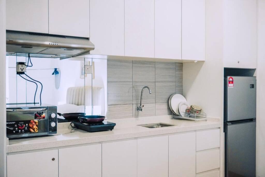 Apple Home 2 At Menara Simfoni, King Size Bed, Cheras, Nexflix, Wifi, Parking سيري كيمبانغان المظهر الخارجي الصورة
