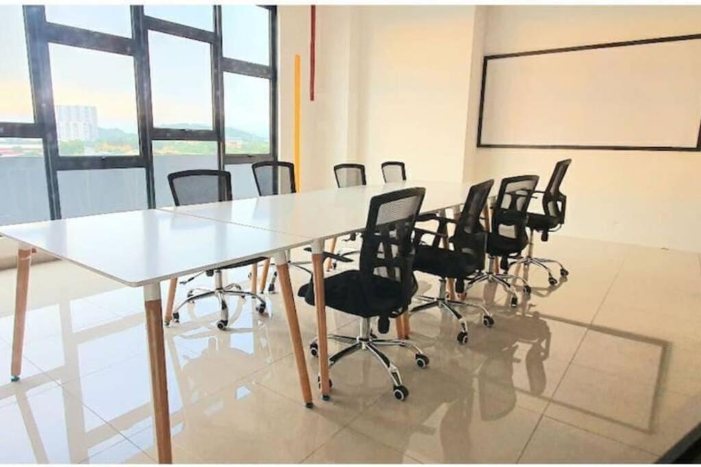 Apple Home 2 At Menara Simfoni, King Size Bed, Cheras, Nexflix, Wifi, Parking سيري كيمبانغان المظهر الخارجي الصورة